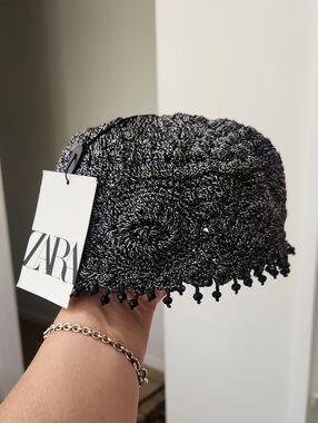Zara Black Beaded Crochet Skullcap Beanie Hat Metallic Limited Edition
